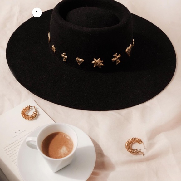 ISO Celestial Boater by Lack of Color size Large - Picture 2 of 3